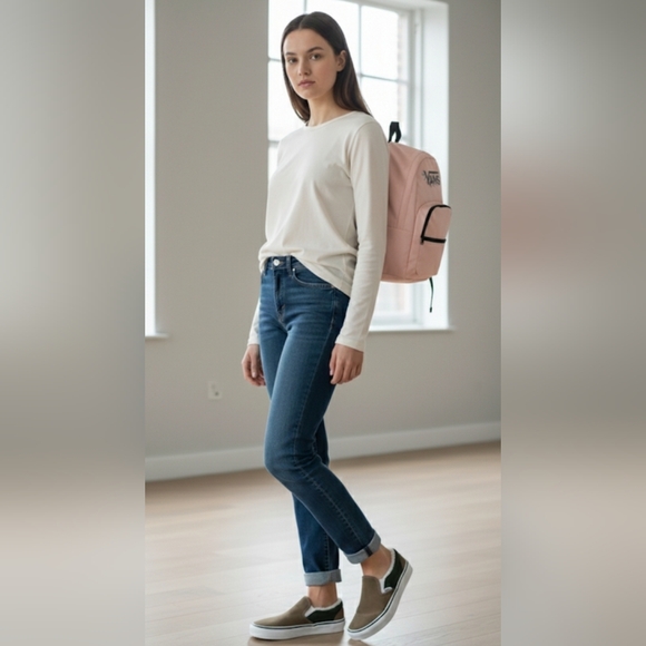 NEW! VANS Ranged Backpack Pink NWT (price firm) - Picture 2 of 13